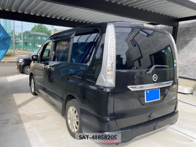Nissan SERENA 2013-09 8745813-2