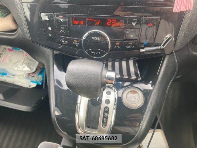 Nissan SERENA 2012-10 8745815-11