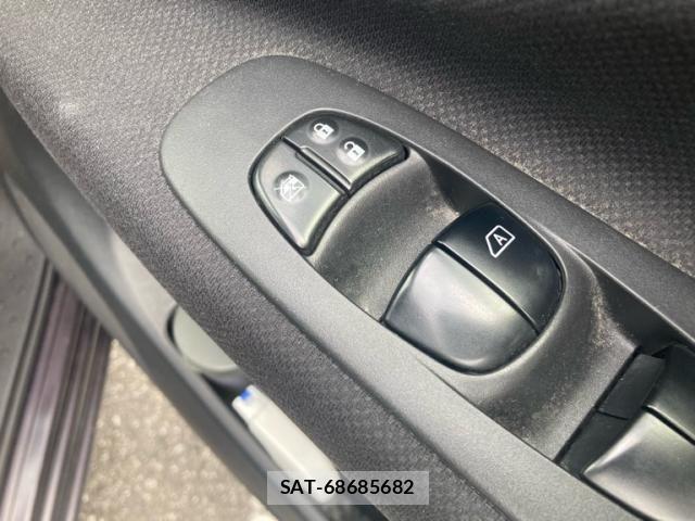 Nissan SERENA 2012-10 8745815-6
