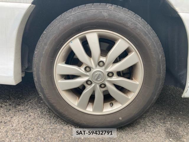 Nissan SERENA 2014-04 8782007-8