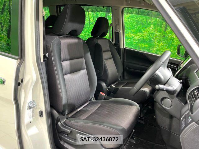 Nissan SERENA 2017-12 8781988-9