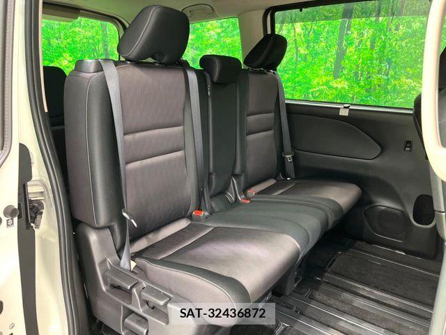 Nissan SERENA 2017-12 8781988-10