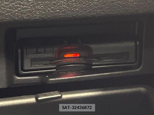 Nissan SERENA 2017-12 8781988-7