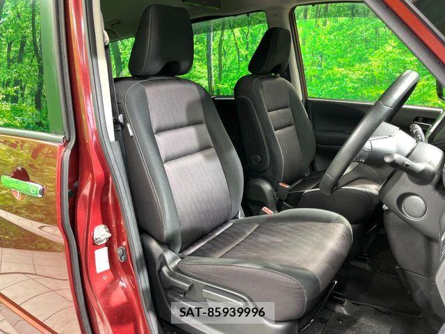Nissan SERENA 2018-03 8781994-9