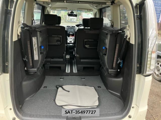 Nissan SERENA 2015-10 8781993-10