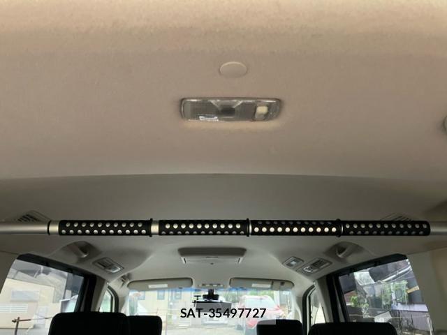 Nissan SERENA 2015-10 8781993-11