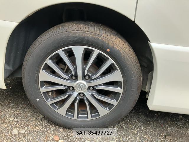 Nissan SERENA 2015-10 8781993-8