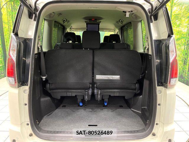 Nissan SERENA 2017-12 8781983-10