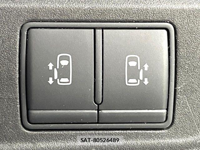 Nissan SERENA 2017-12 8781983-6