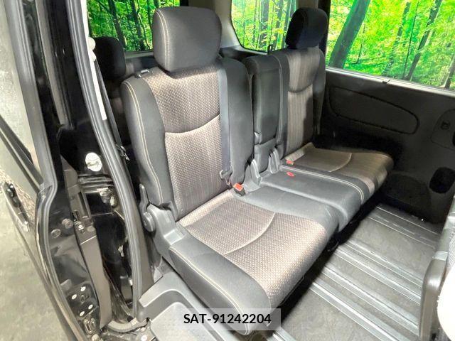 Nissan SERENA 2014-01 8782005-9