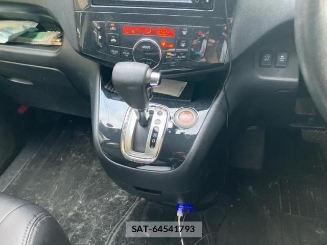 Nissan SERENA 2013-03 8782008-26