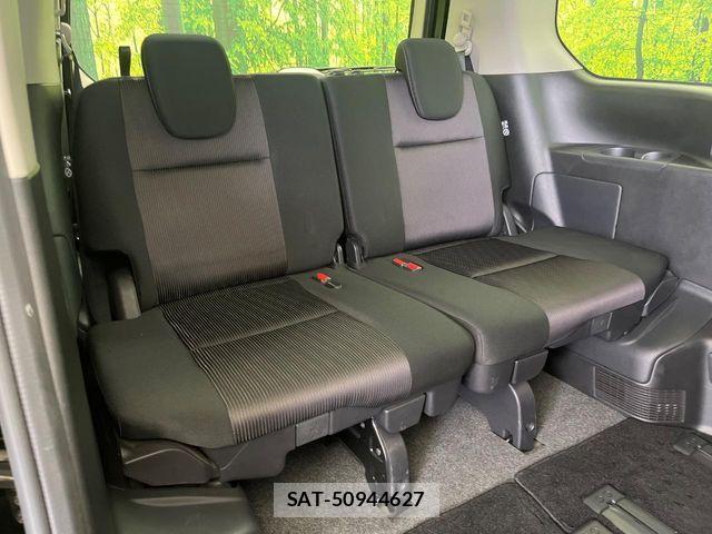 Nissan SERENA 2016-11 8781980-10
