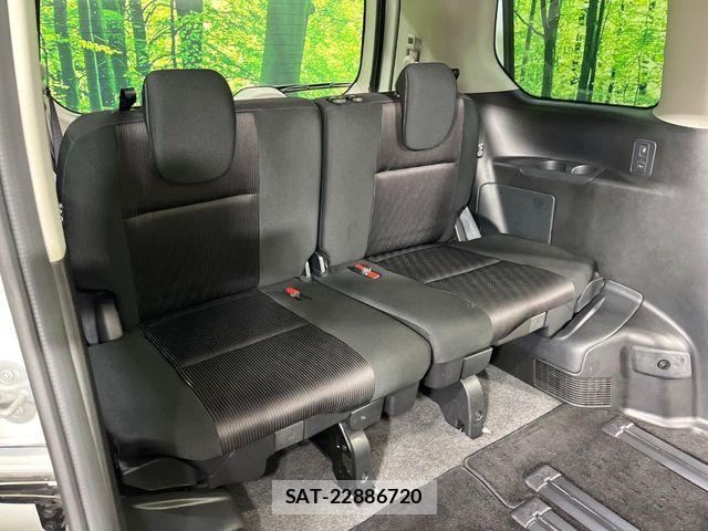 Nissan SERENA 2018-02 8781979-9