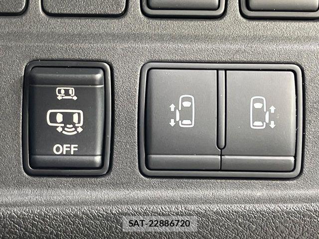 Nissan SERENA 2018-02 8781979-5