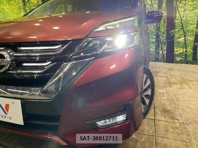 Nissan SERENA 2017-08 8781985-12