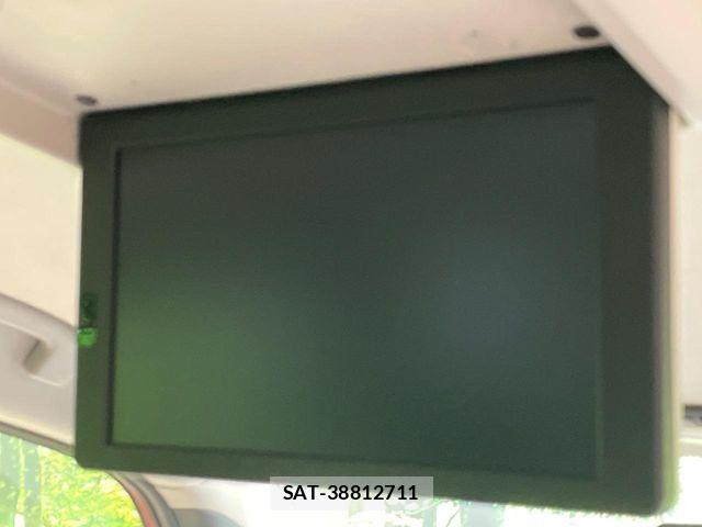 Nissan SERENA 2017-08 8781985-2