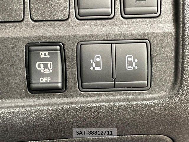 Nissan SERENA 2017-08 8781985-5
