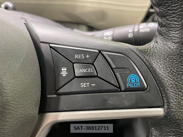 Nissan SERENA 2017-08 8781985-6