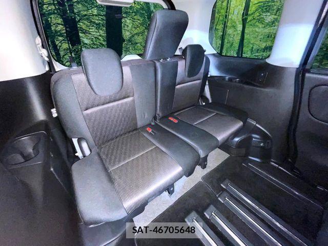 Nissan SERENA 2017-03 8781981-9