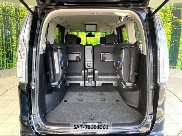 Nissan SERENA 2014-11 8781996-11