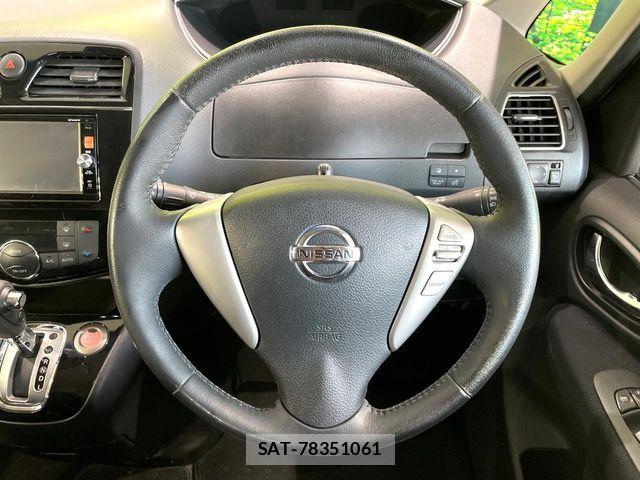 Nissan SERENA 2014-11 8781996-12