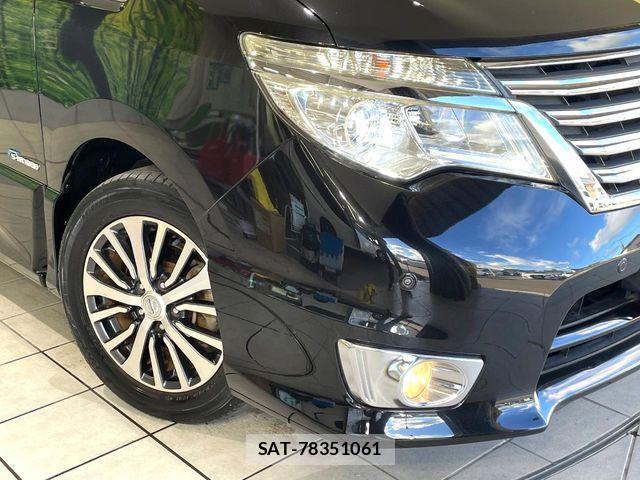 Nissan SERENA 2014-11 8781996-13