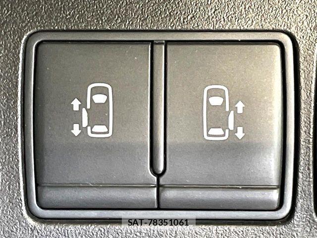 Nissan SERENA 2014-11 8781996-5