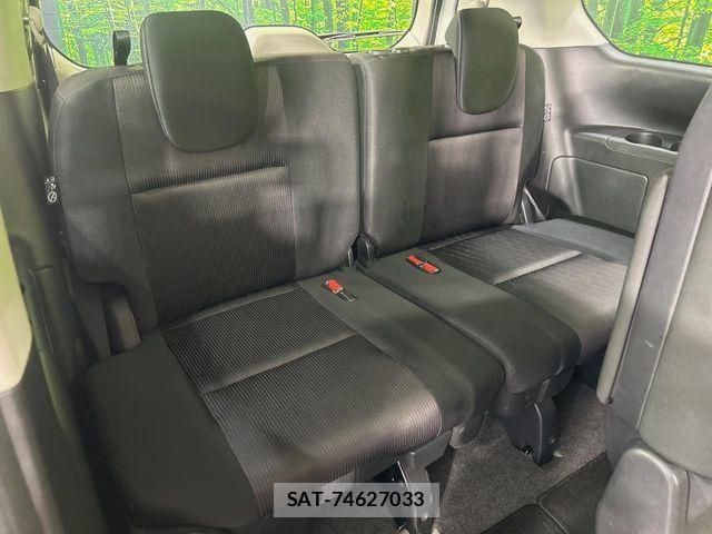 Nissan SERENA 2017-02 8781987-9