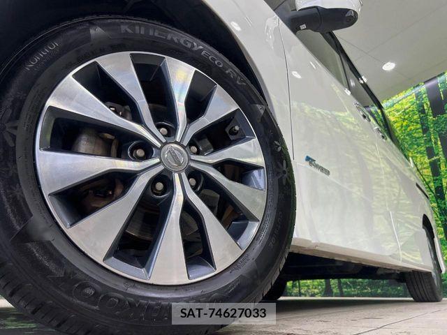 Nissan SERENA 2017-02 8781987-13