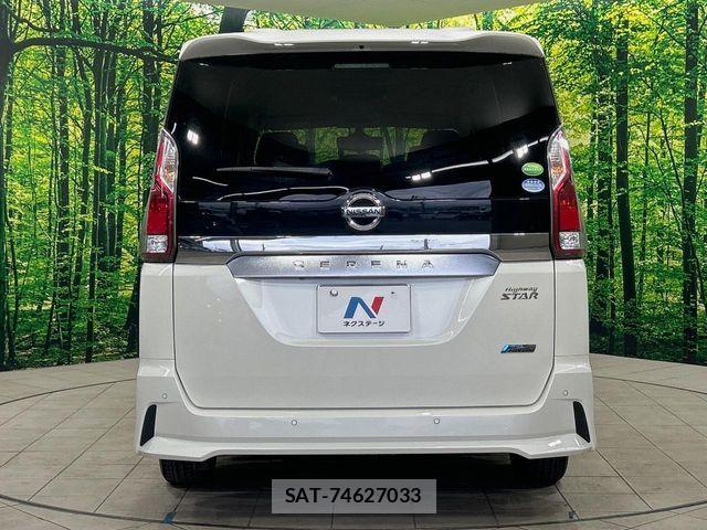 Nissan SERENA 2017-02 8781987-15