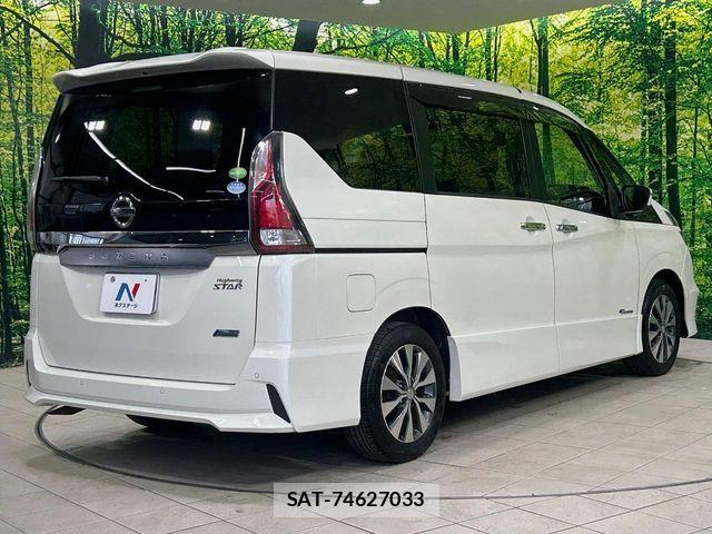 Nissan SERENA 2017-02 8781987-17