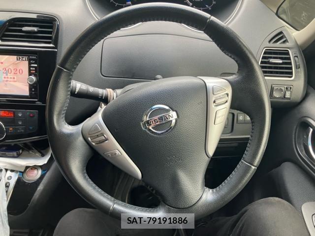 Nissan SERENA 2015-11 8782009-10