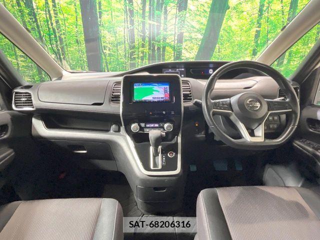 Nissan SERENA 2017-01 8781997-1