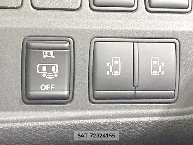 Nissan SERENA 2018-01 8781984-4