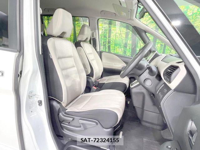 Nissan SERENA 2018-01 8781984-7