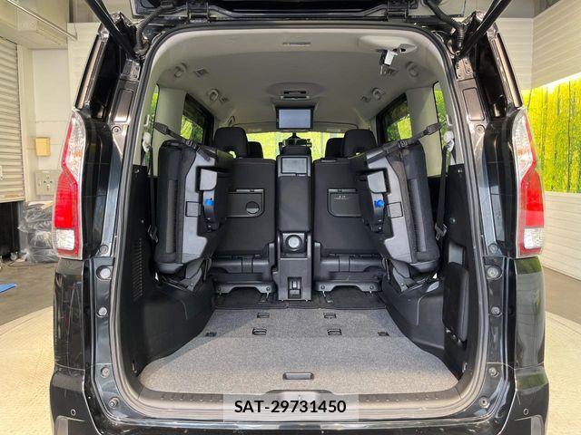 Nissan SERENA 2017-01 8781982-9