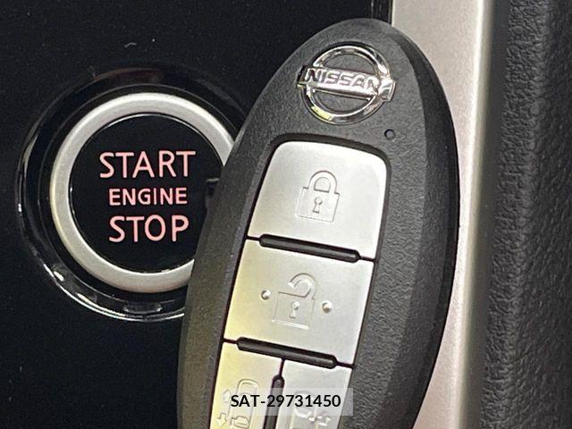 Nissan SERENA 2017-01 8781982-6