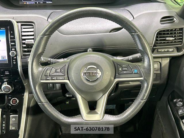 Nissan SERENA 2017-03 8781986-11