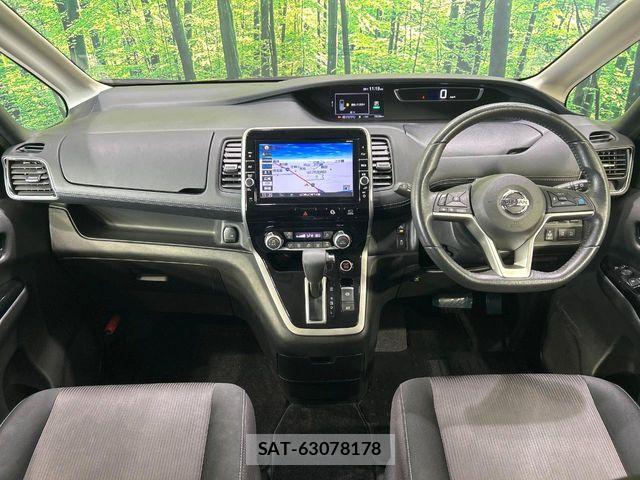 Nissan SERENA 2017-03 8781986-1