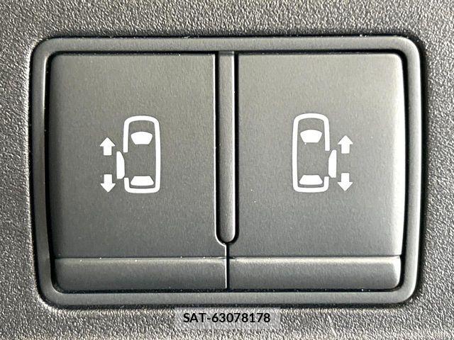 Nissan SERENA 2017-03 8781986-5