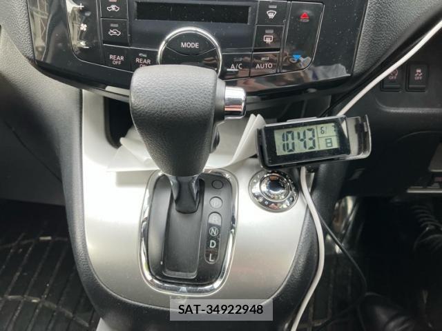 Nissan SERENA 2012-10 8782011-23