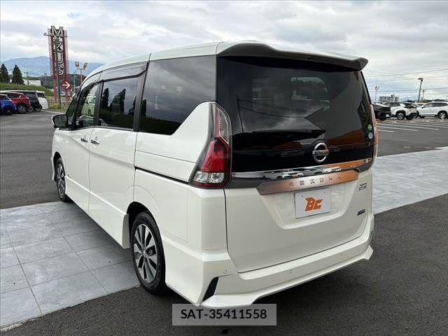 Nissan SERENA 2017-04 8781989-14