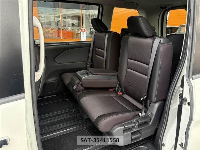 Nissan SERENA 2017-04 8781989-18