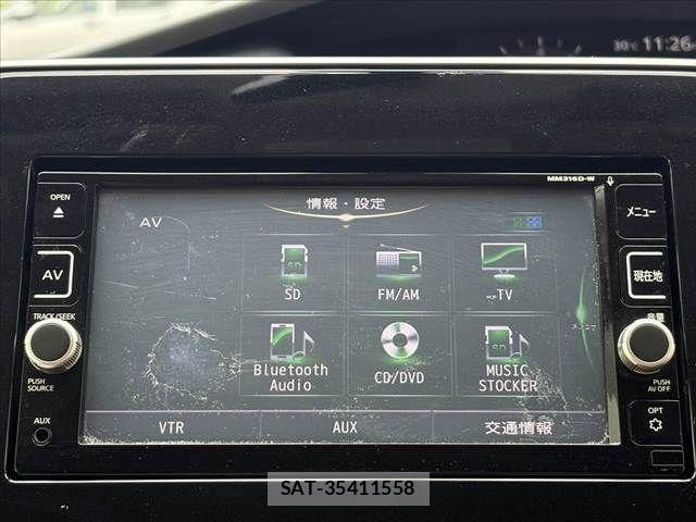 Nissan SERENA 2017-04 8781989-6