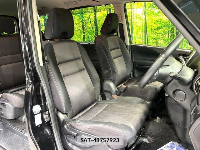 Nissan SERENA 2018-02 8781998-8