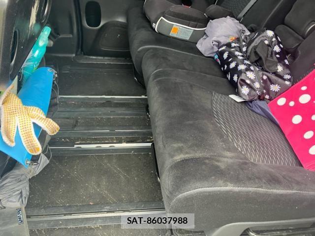 Nissan SERENA 2012-09 8797457-10