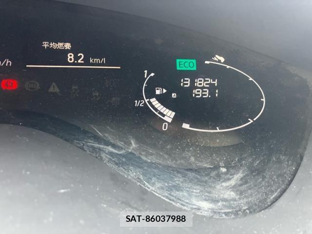 Nissan SERENA 2012-09 8797457-17