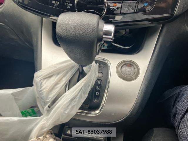 Nissan SERENA 2012-09 8797457-21