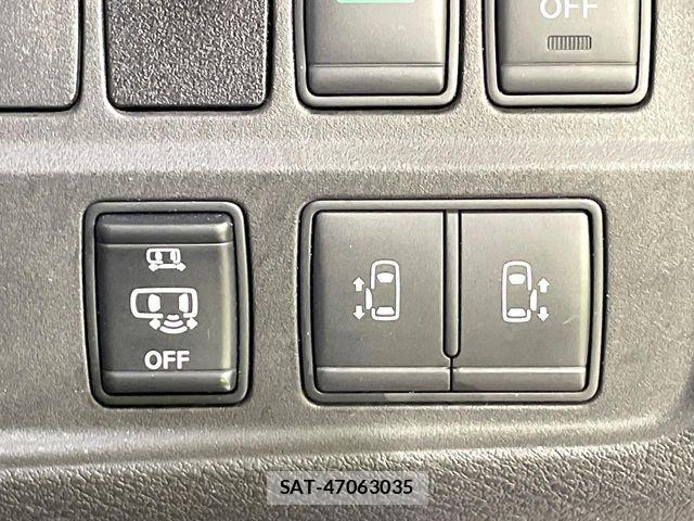 Nissan SERENA 2017-03 8797443-2