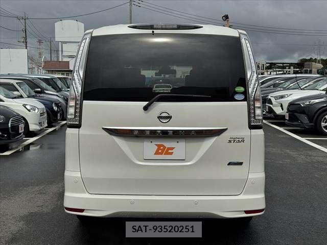 Nissan SERENA 2016-05 8797437-13